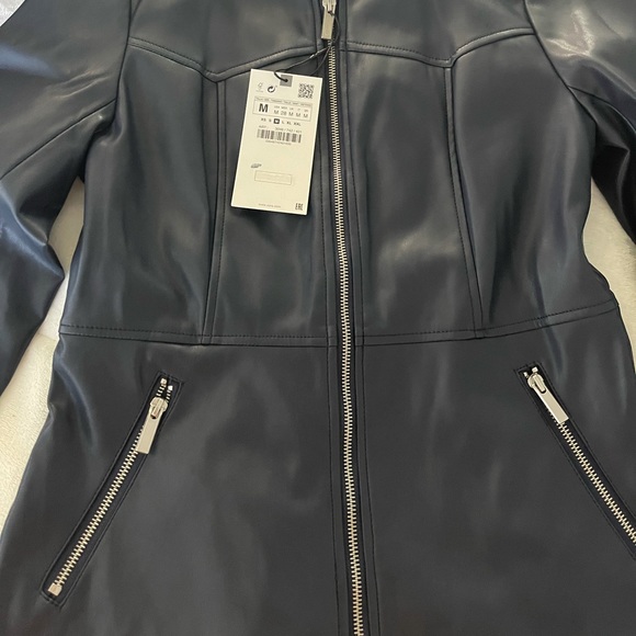 Leather jacket - Picture 3 of 9